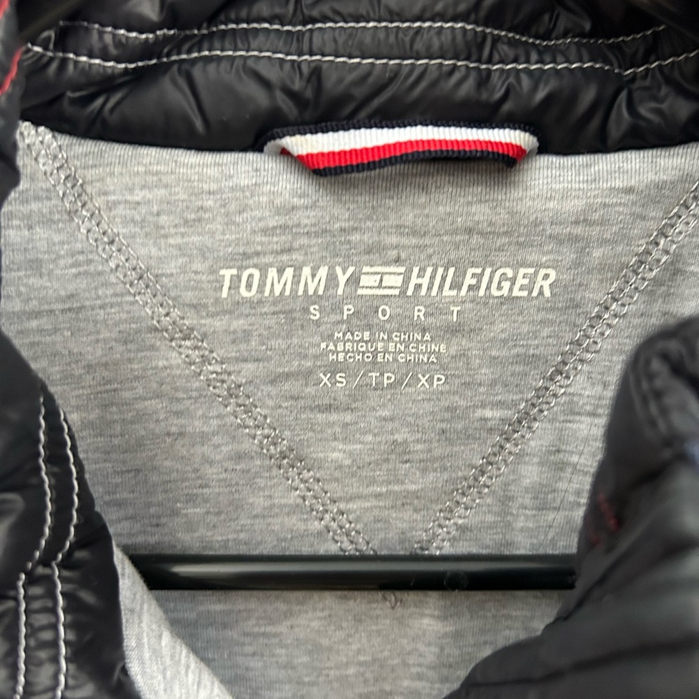 Chic Vest, Perfect For Winter Weather ! - image 2